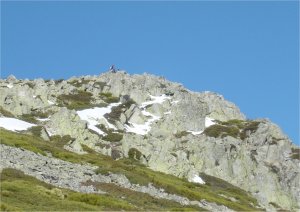 Karlos en el Risco de los Burrianderos (opto por continuar por el cordal)