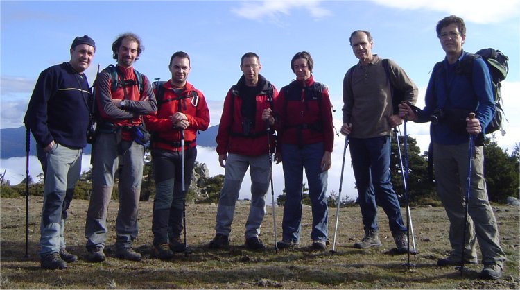 Lucas, Javi, David, Carlos, Marta, Antonio y Angel Castro, en el Pe�oncillo