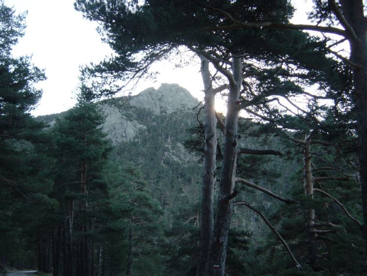 2 pico de Siete Picos visto desde la fuente de  Anton r. Velasco