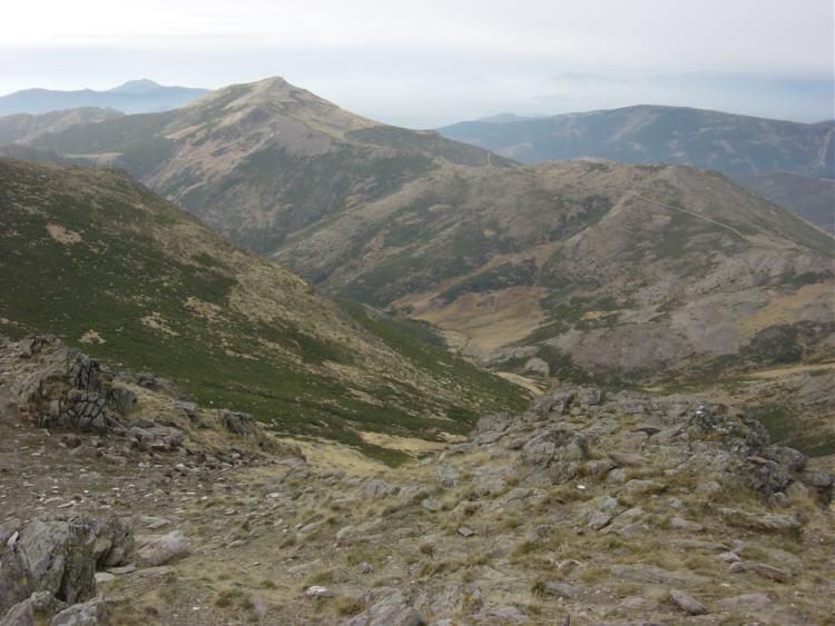 El Cerrn visto desde la Cima del Pico del Lobo