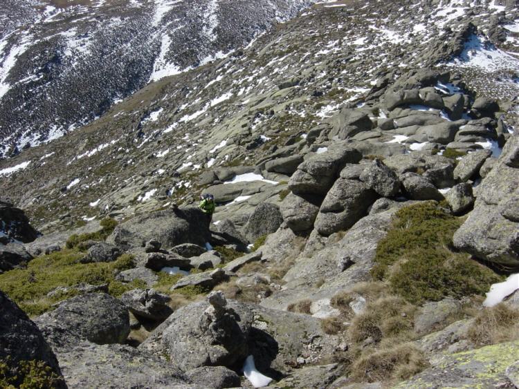 Marta en la trepada a la Cima del Pico Zapatero